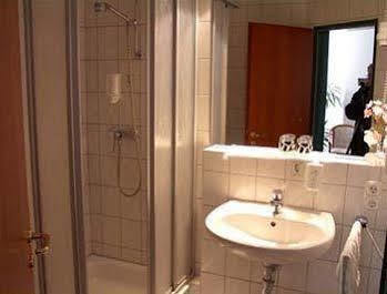 Hotel Walz Salzkotten ภายนอก รูปภาพ