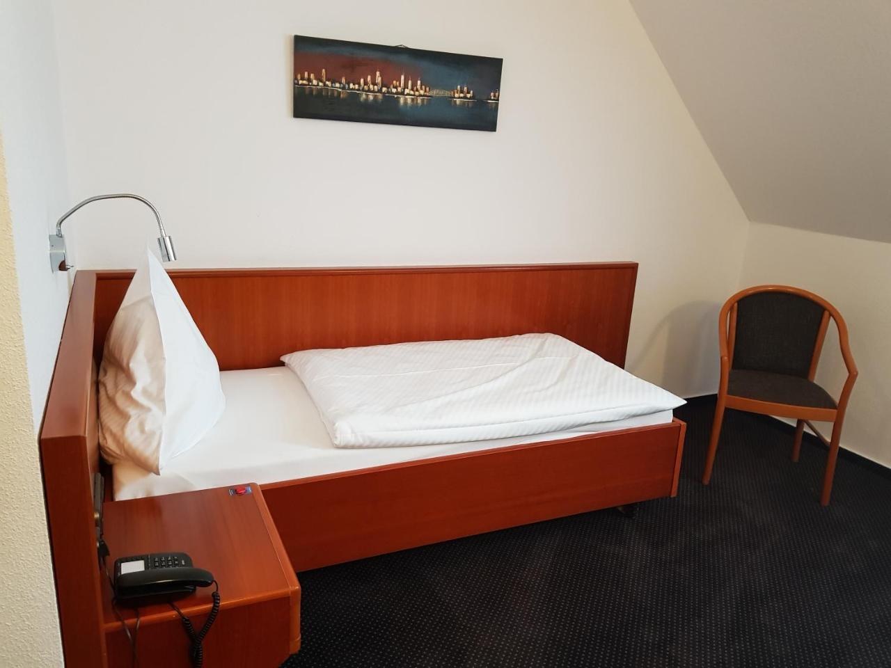 Hotel Walz Salzkotten ภายนอก รูปภาพ