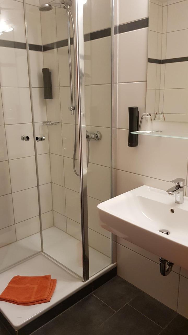 Hotel Walz Salzkotten ภายนอก รูปภาพ